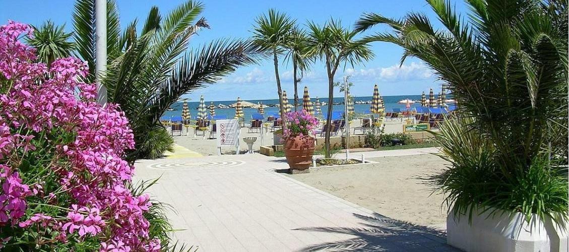 Hotel Napoleon San Mauro Mare Exterior foto